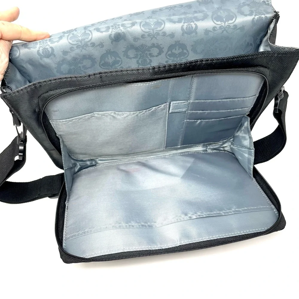 Travel portfolio messenger / laptop bag